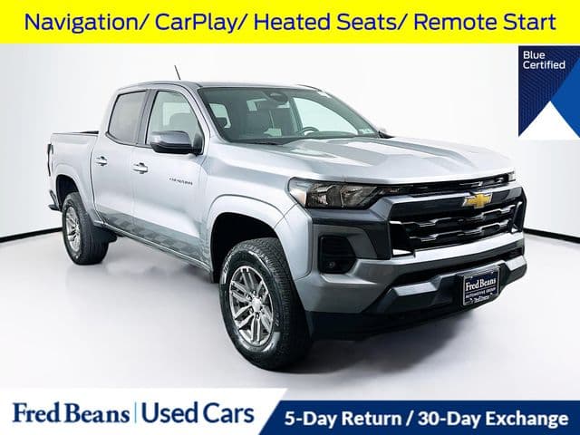 2023 Chevrolet Colorado 4WD LT — photo 1 of 38