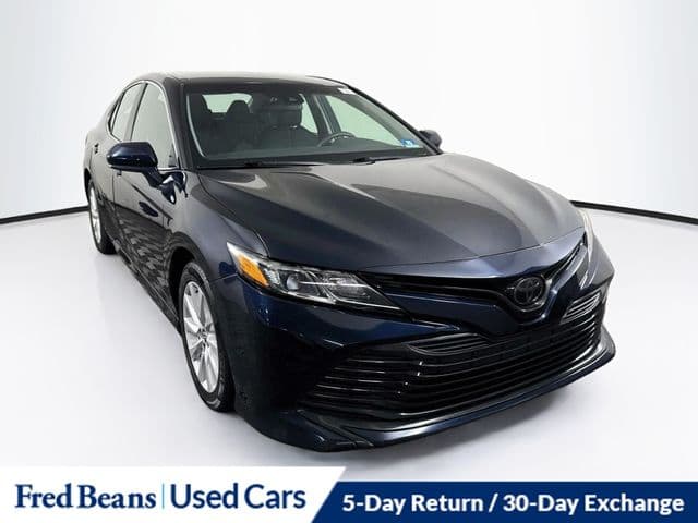 2020 Toyota Camry LE — photo 1 of 42
