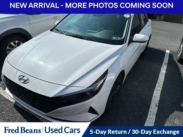2021 Hyundai Elantra SEL — photo 1 of 21