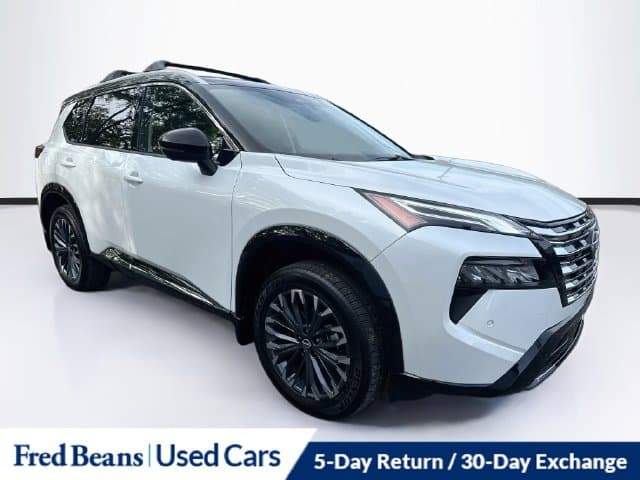 2026 Nissan Rogue Platinum — photo 1 of 40
