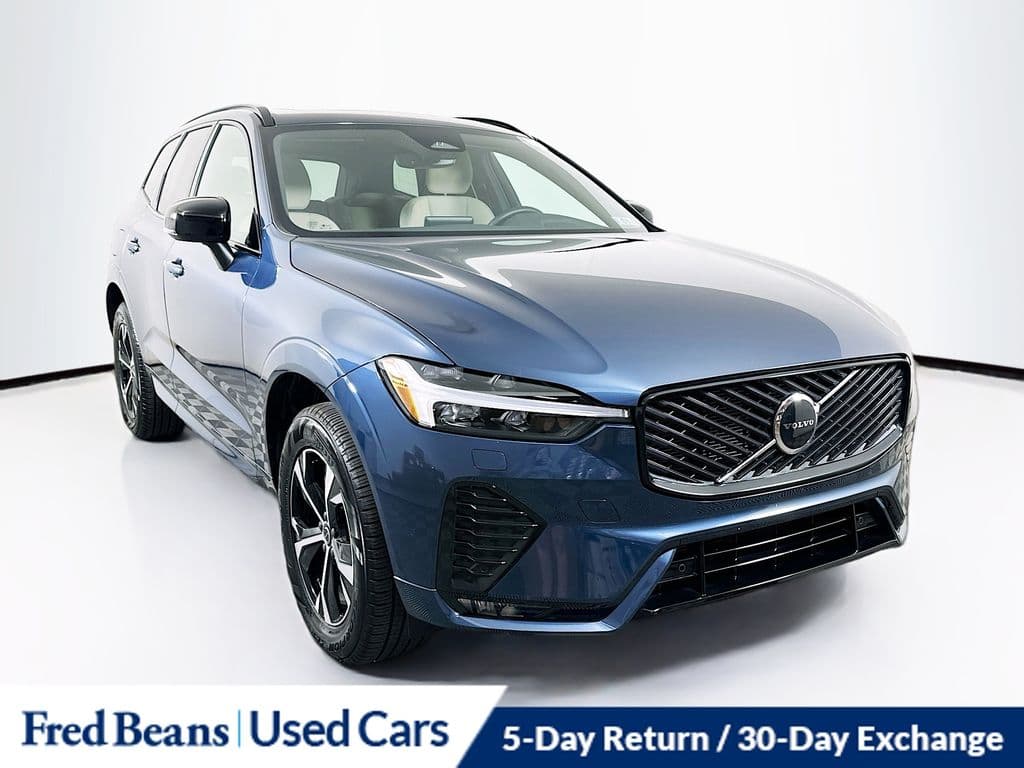 2026 Volvo XC60 B5 Core — photo 1 of 39