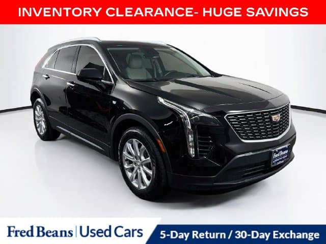 2023 Cadillac XT4 AWD Luxury — photo 1 of 38