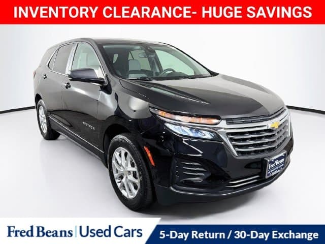 2023 Chevrolet Equinox LS — photo 1 of 35