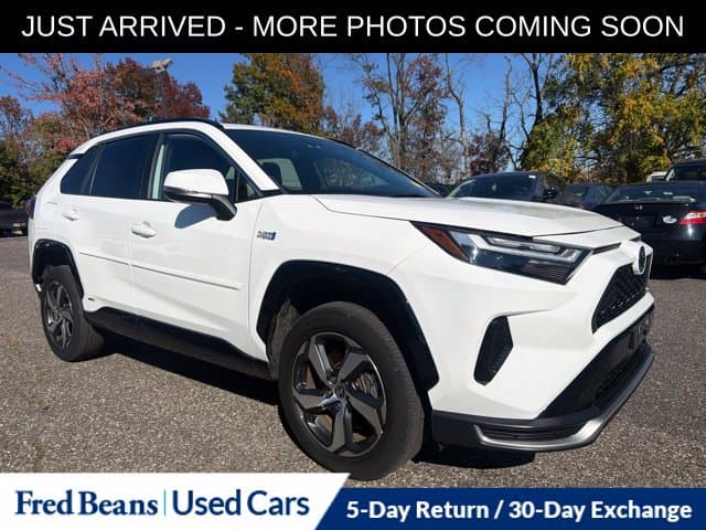 2023 Toyota RAV4 Prime SE — photo 1 of 17