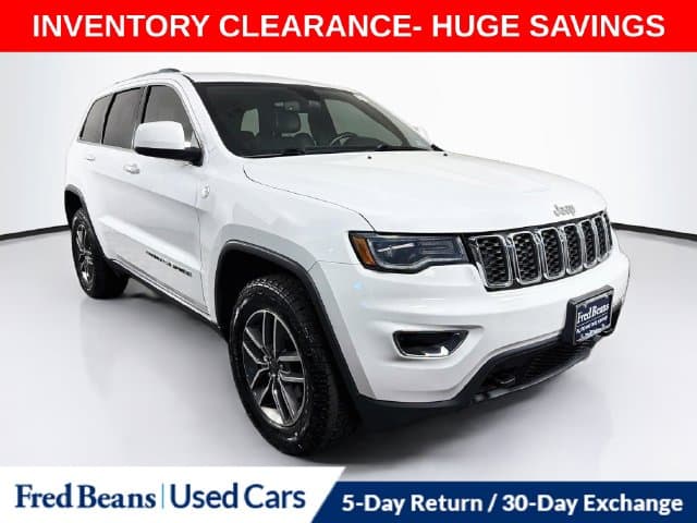 2020 Jeep Grand Cherokee Laredo — photo 1 of 39