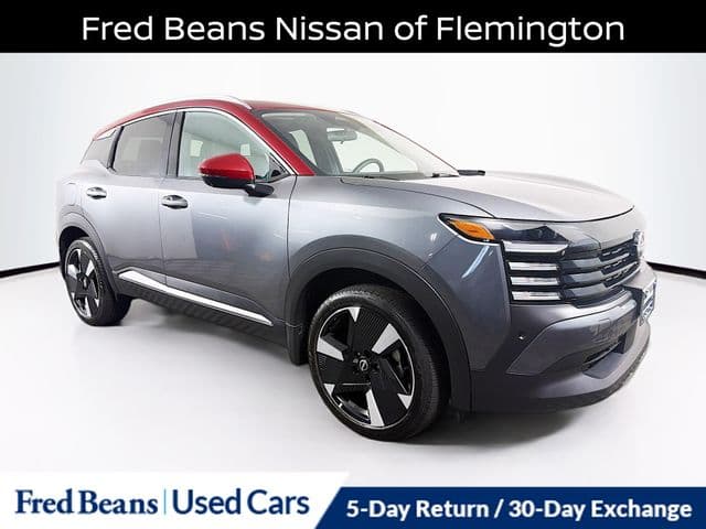 2025 Nissan Kicks SR — photo 1 of 37