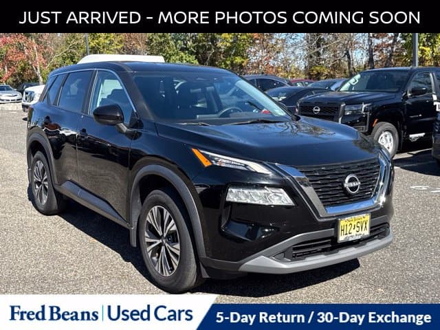 2023 Nissan Rogue SV — photo 1 of 17
