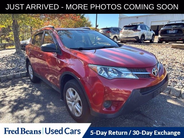 2014 Toyota RAV4 LE — photo 1 of 17