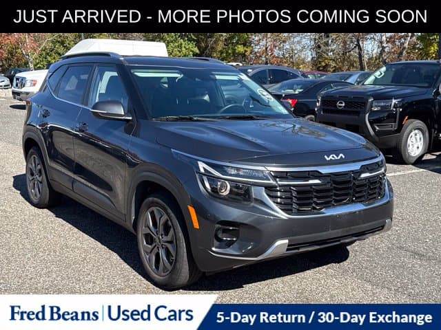 2024 Kia Seltos S — photo 1 of 16
