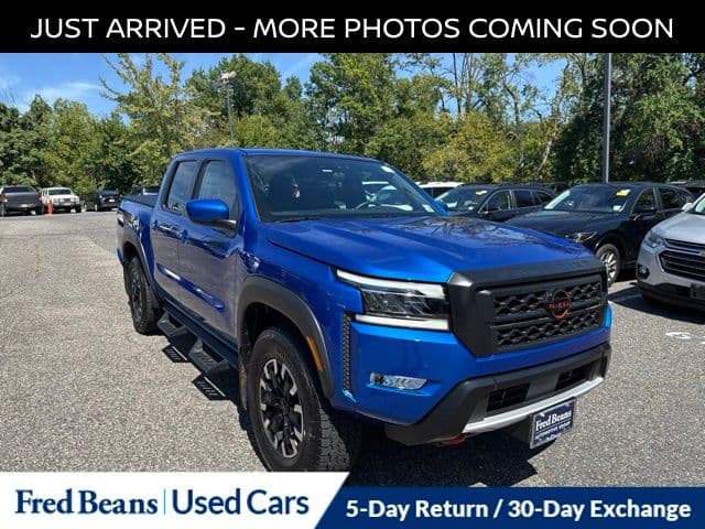 2024 Nissan Frontier PRO-4X — photo 1 of 17