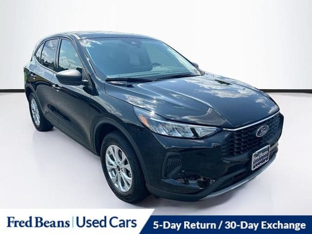 2025 Ford Escape Active — photo 1 of 38