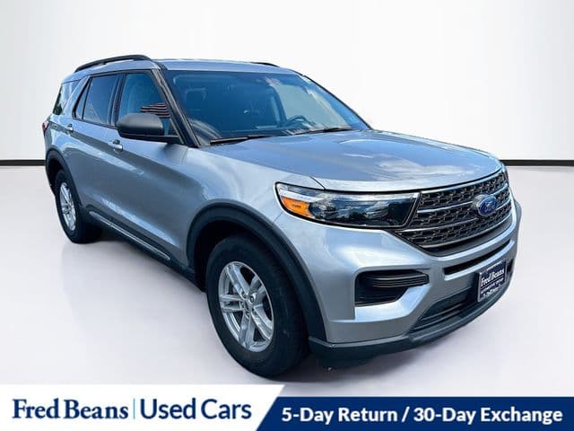 2022 Ford Explorer XLT — photo 1 of 40