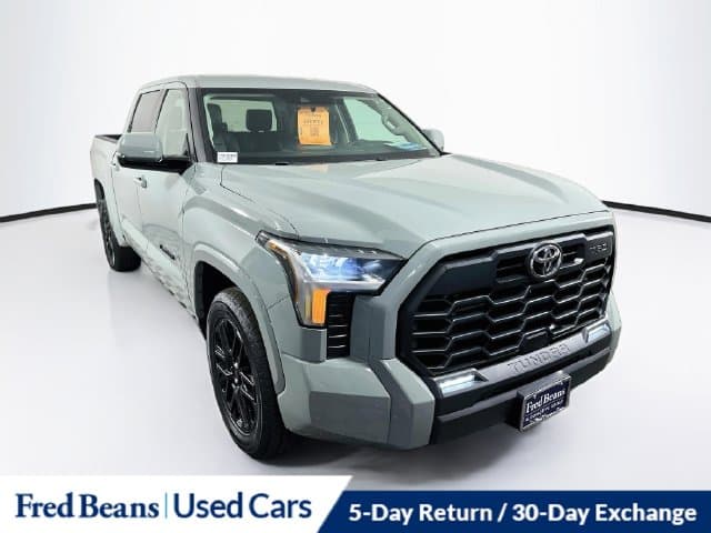2024 Toyota Tundra 4WD SR5 — photo 1 of 41
