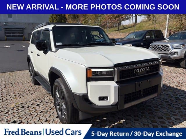 2025 Toyota Land Cruiser Base — photo 1 of 14