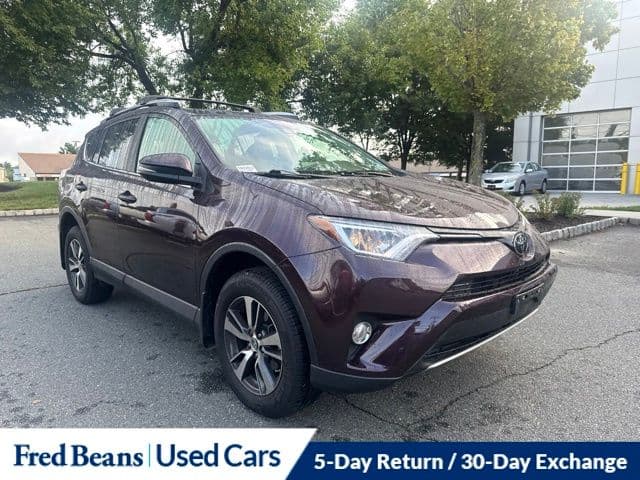 2018 Toyota RAV4 Base — photo 1 of 26