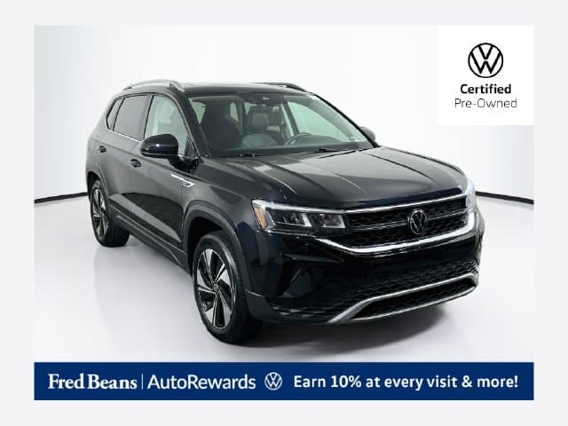 2024 Volkswagen Taos Base — photo 1 of 34
