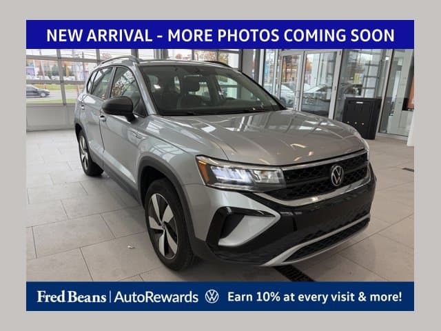 2024 Volkswagen Taos Base — photo 1 of 13