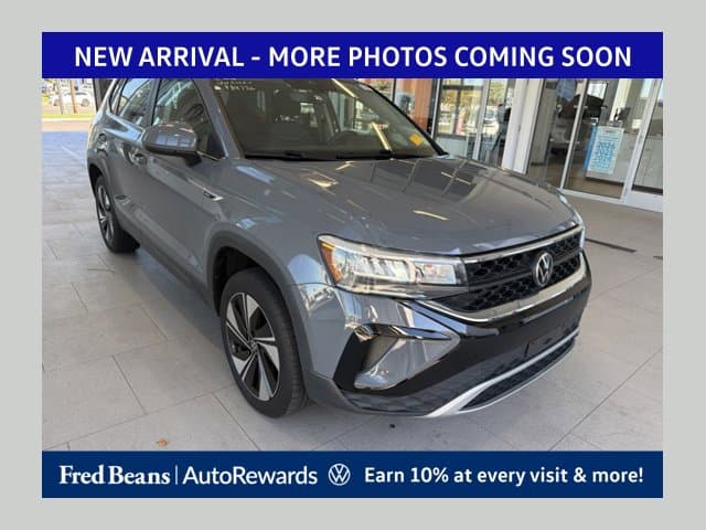 2023 Volkswagen Taos Base — photo 1 of 12