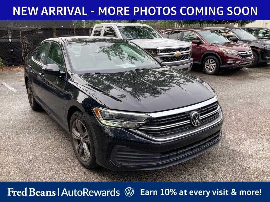 2023 Volkswagen Jetta 1.5T SE — photo 1 of 12