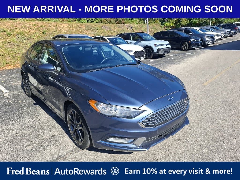 2018 Ford Fusion Hybrid SE — photo 1 of 14