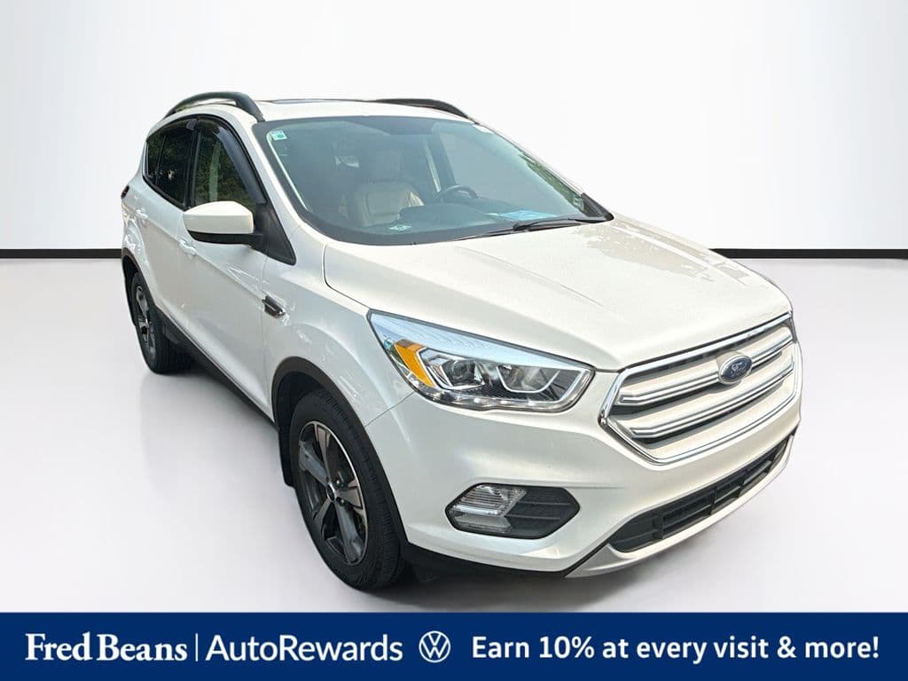 2018 Ford Escape SEL — photo 1 of 32