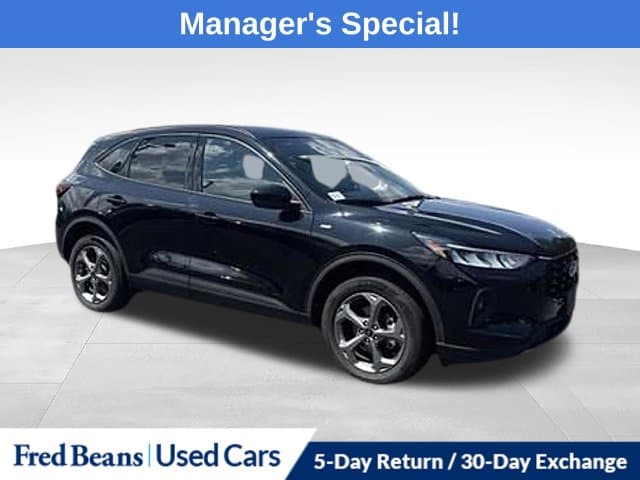 2025 Ford Escape ST-Line Select — photo 1 of 26