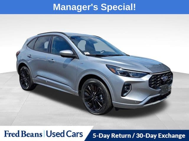 2023 Ford Escape ST-Line Elite — photo 1 of 32