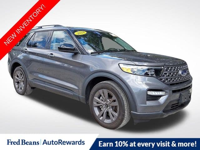 2024 Ford Explorer XLT — photo 1 of 38