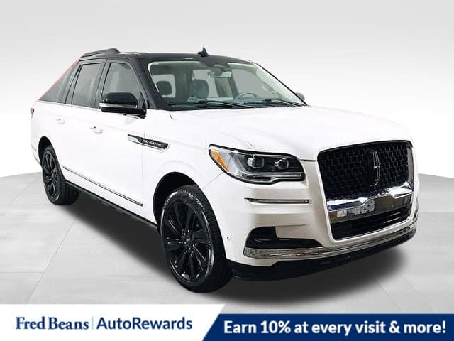 2023 Lincoln Navigator L Black Label — photo 1 of 40