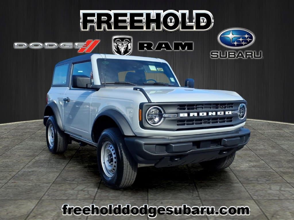 2026 Ford Bronco Base — photo 1 of 20