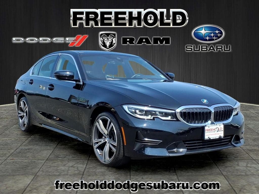 2022 BMW 3 Series 330i xDrive — photo 1 of 22