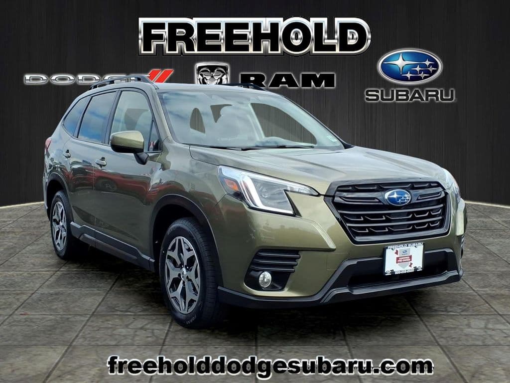 2023 Subaru Forester Premium — photo 1 of 23