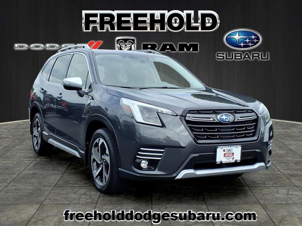 2023 Subaru Forester Touring — photo 1 of 23