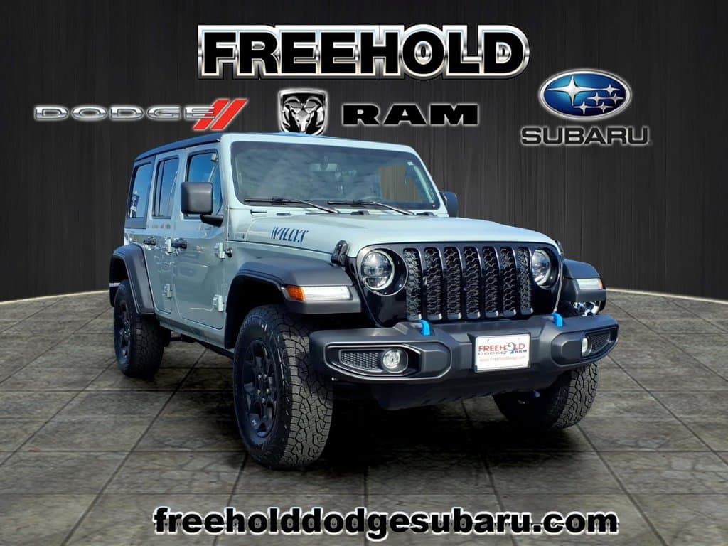 2023 Jeep Wrangler Base — photo 1 of 22