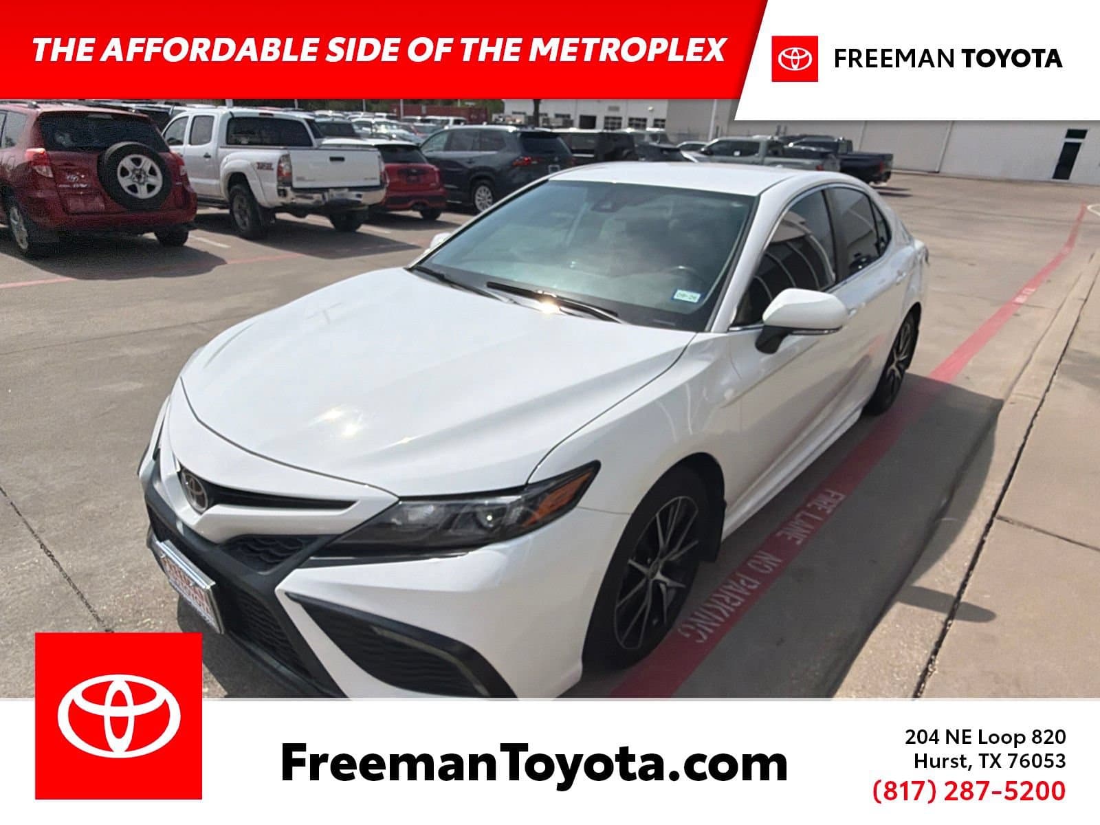 2024 Toyota Camry SE — photo 1 of 10