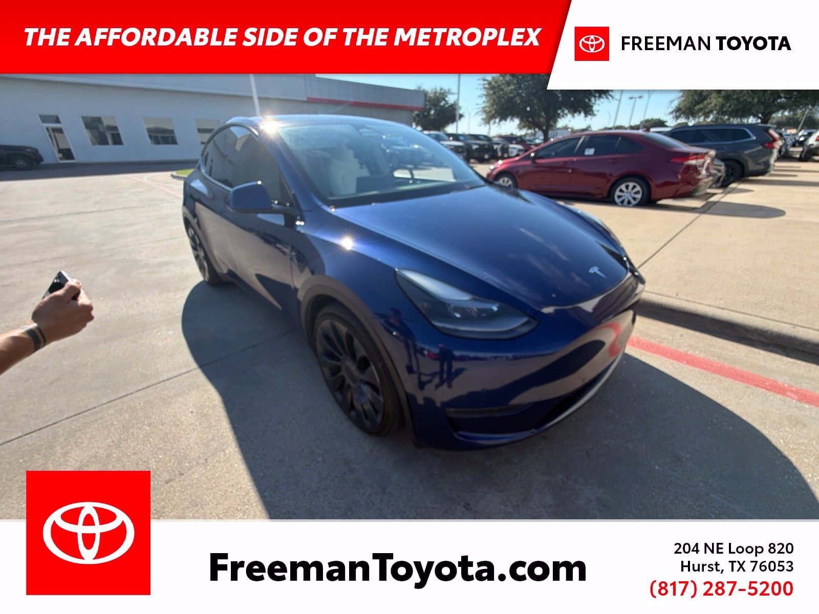 2023 Tesla Model Y Performance — photo 1 of 3