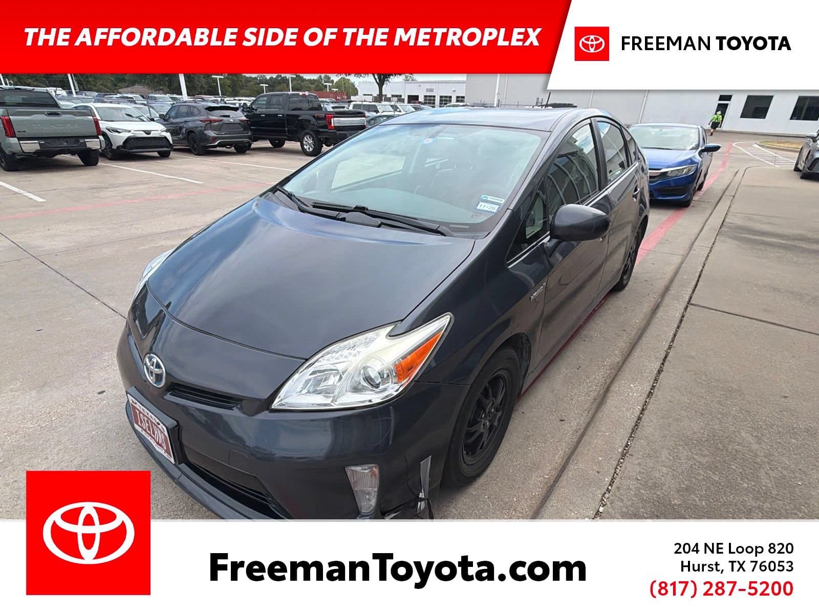 2014 Toyota Prius Two — photo 1 of 6