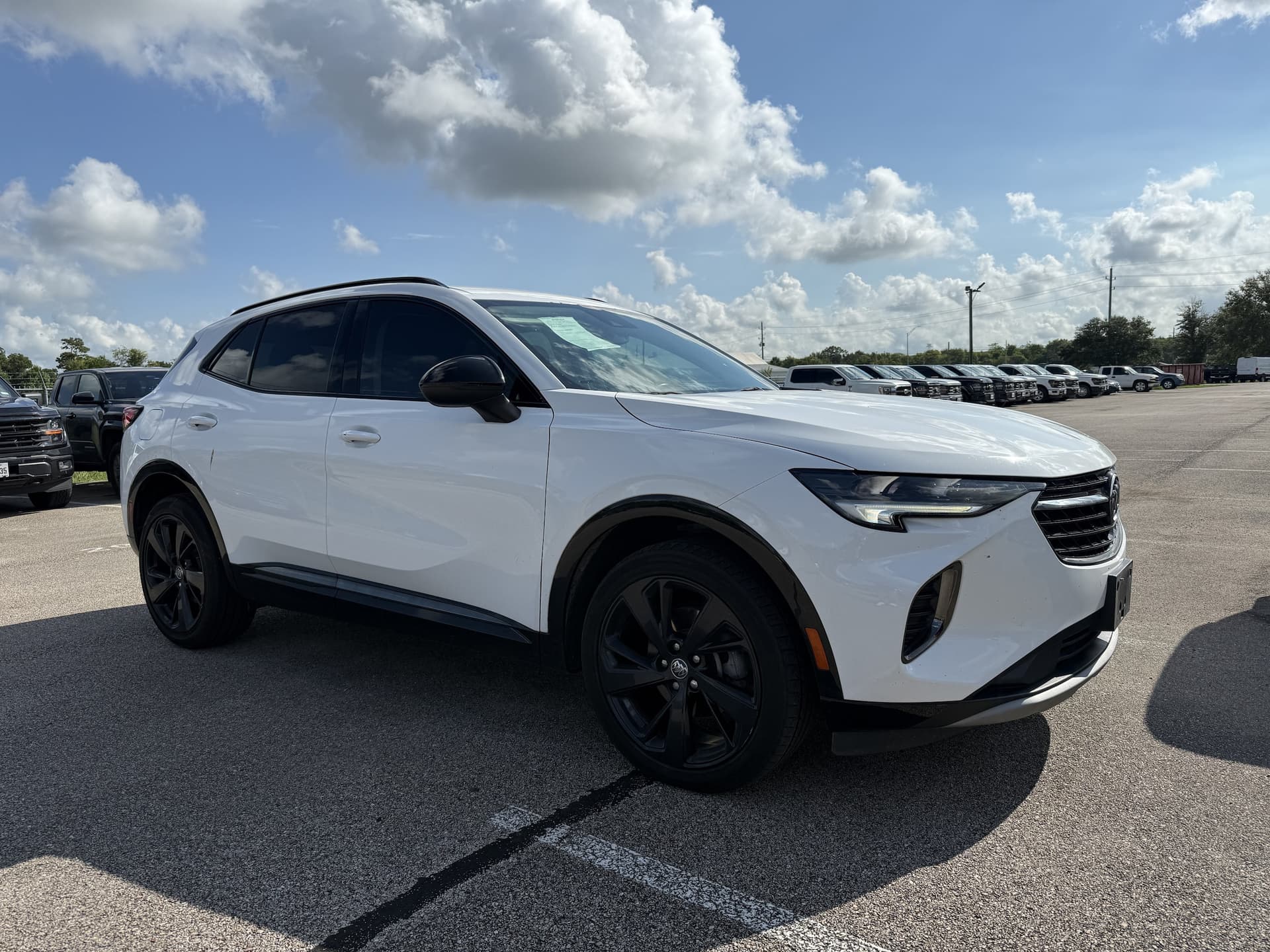 2023 Buick Envision Essence — photo 1 of 5