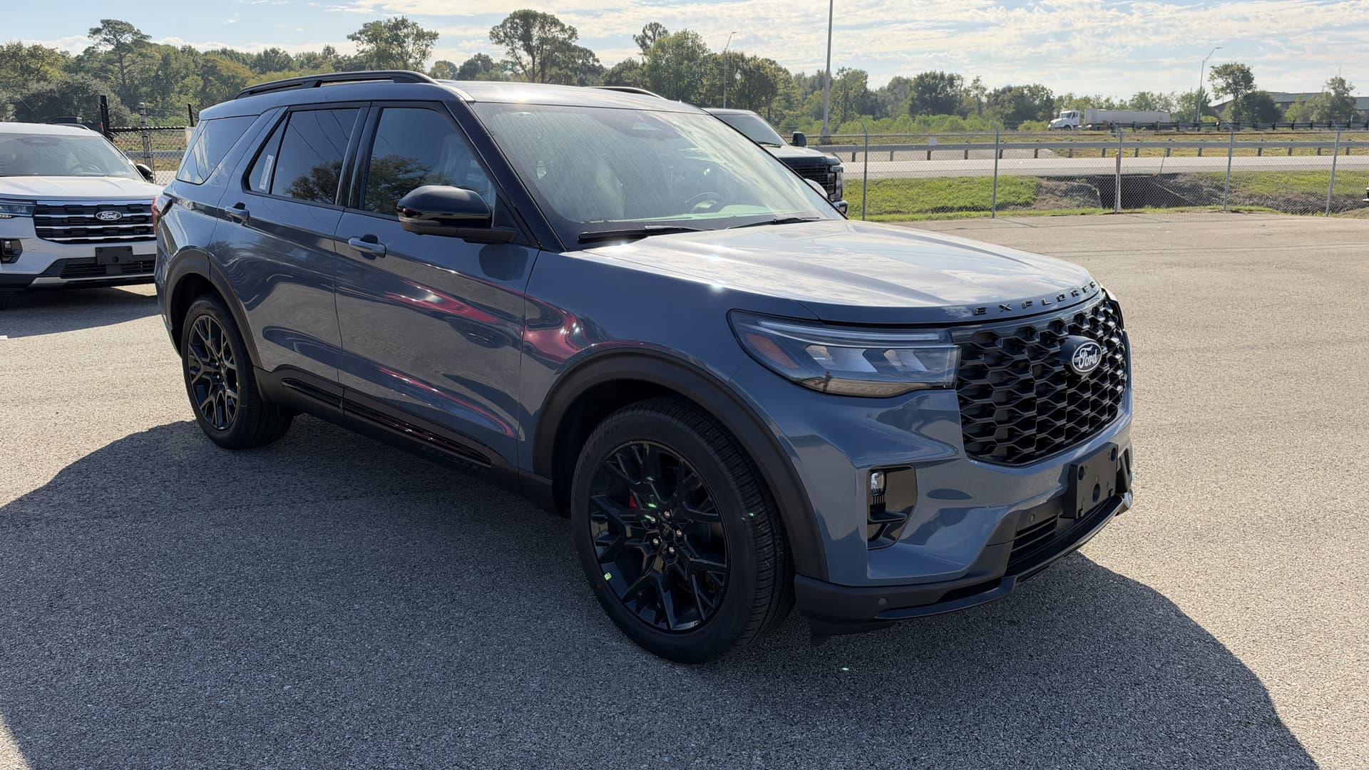 2027 Ford Explorer ST — photo 1 of 20