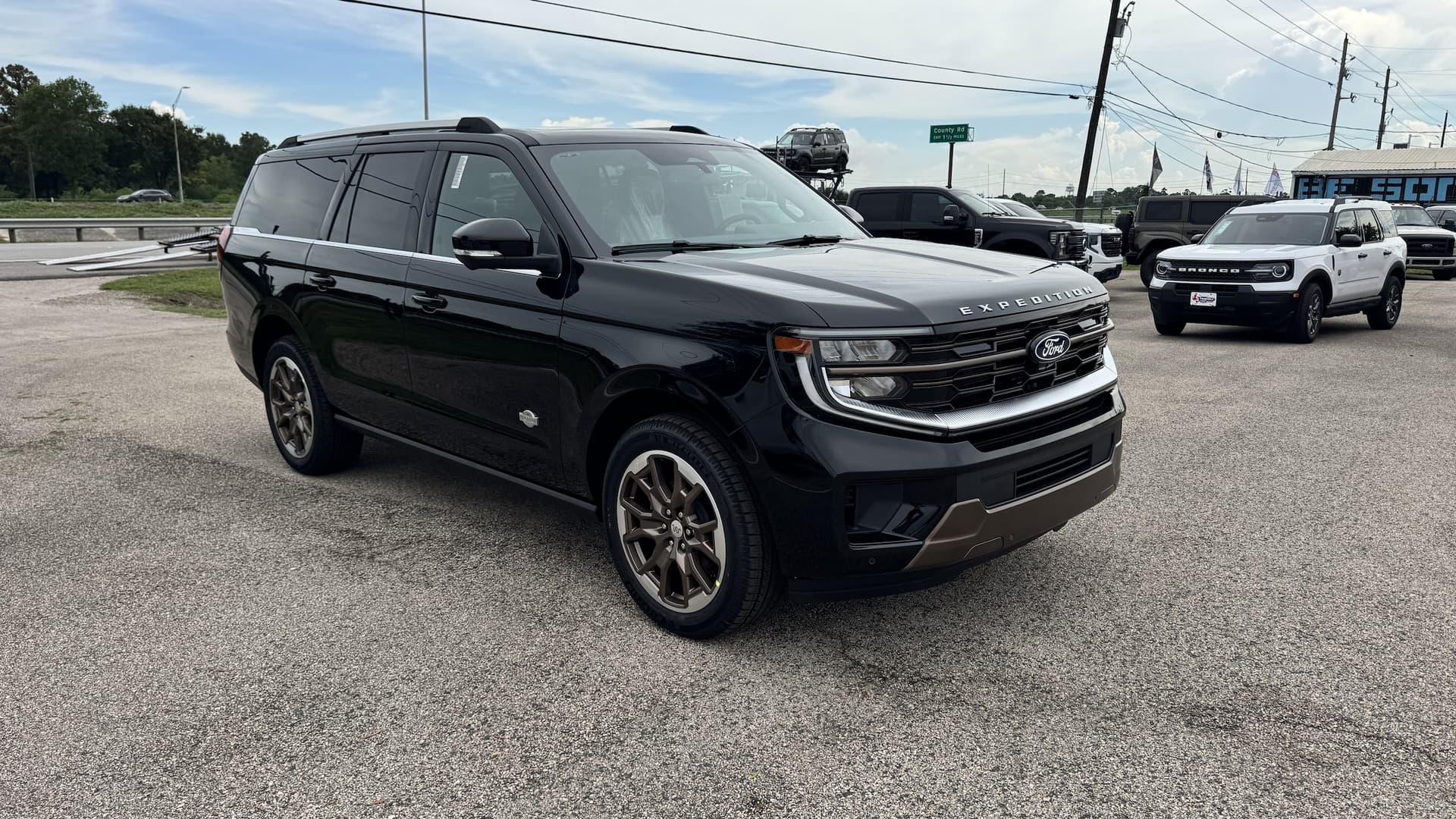 2027 Ford Expedition Max King Ranch — photo 1 of 20