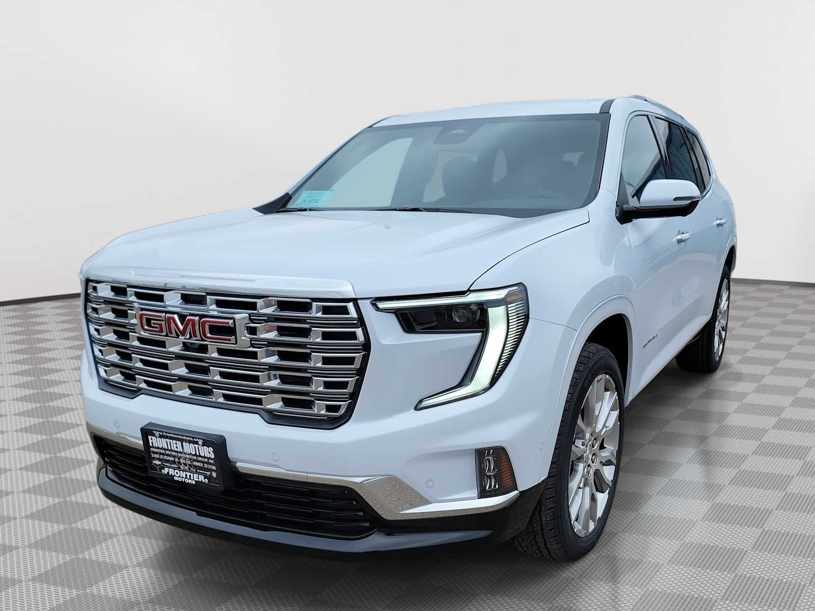 2026 GMC Acadia Denali — photo 1 of 34
