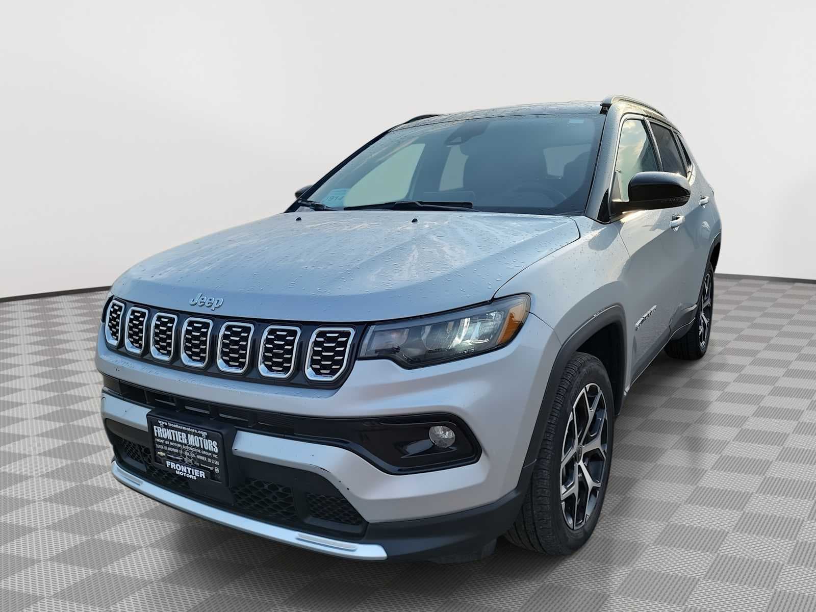 2025 Jeep Compass Limited — photo 1 of 24