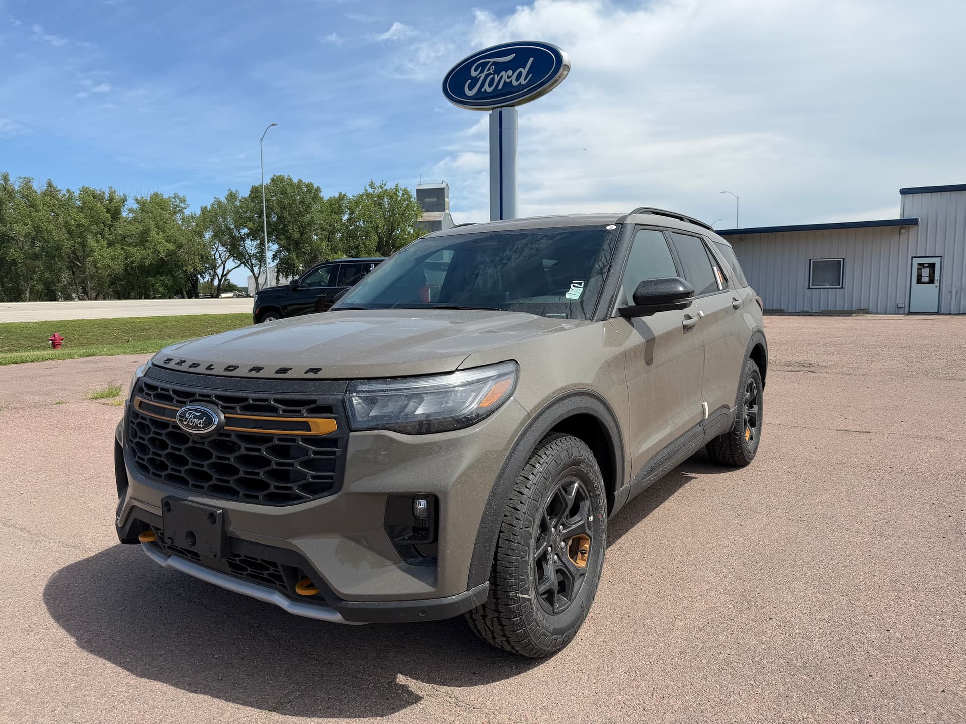 2026 Ford Explorer Tremor — photo 1 of 31