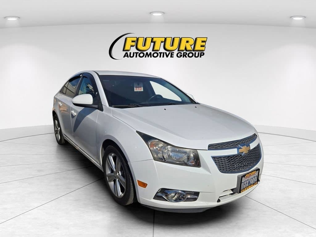 2014 Chevrolet Cruze 2LT — photo 1 of 3