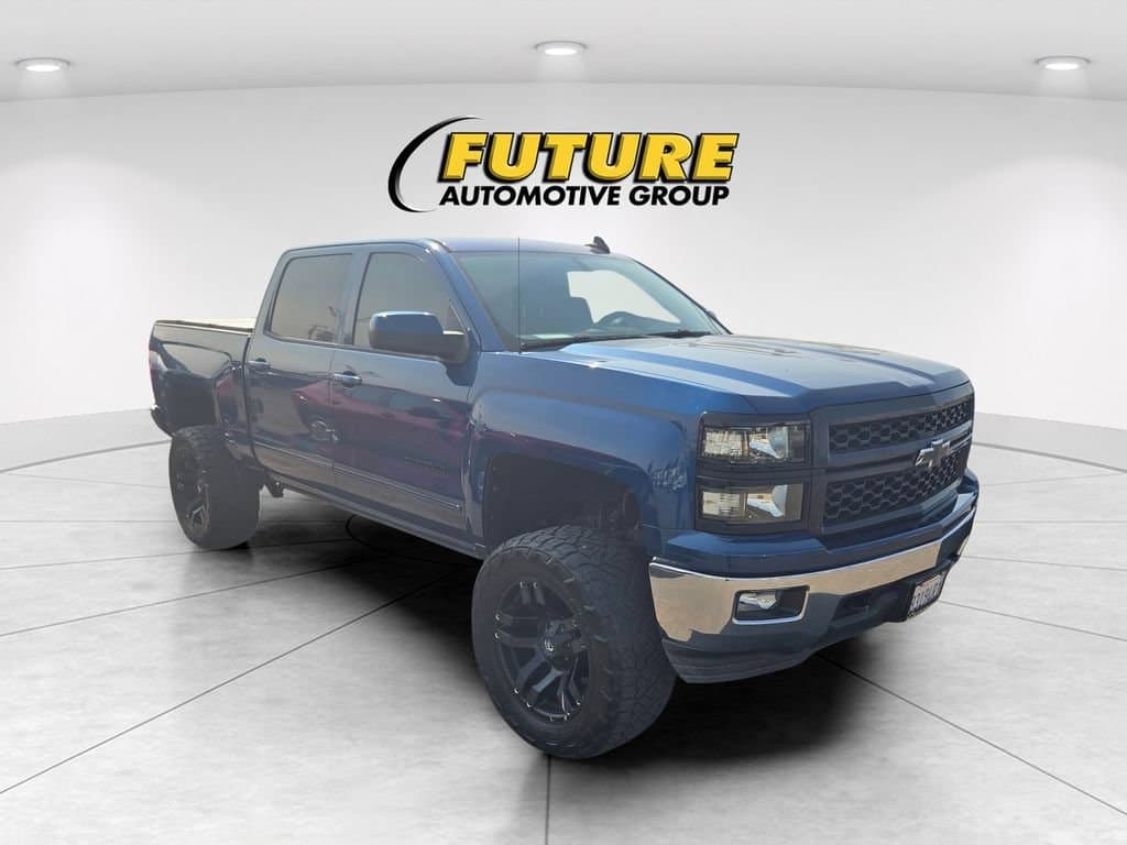 2015 Chevrolet Silverado 1500 LT — photo 1 of 3