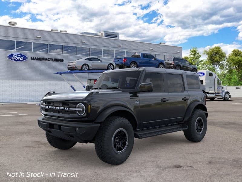2026 Ford Bronco Outer Banks — photo 1 of 32