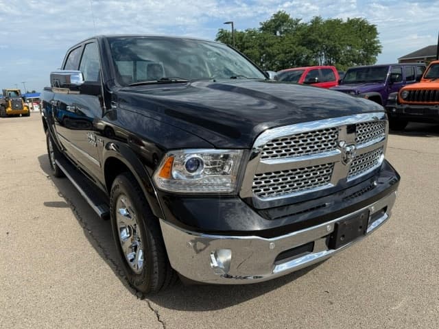 2017 RAM 1500 Laramie — photo 1 of 14