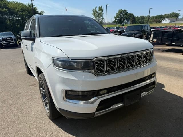 2023 Jeep Grand Wagoneer Base 4x4 — photo 1 of 16