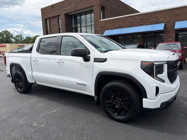 2024 GMC Sierra 1500 Elevation — photo 1 of 25