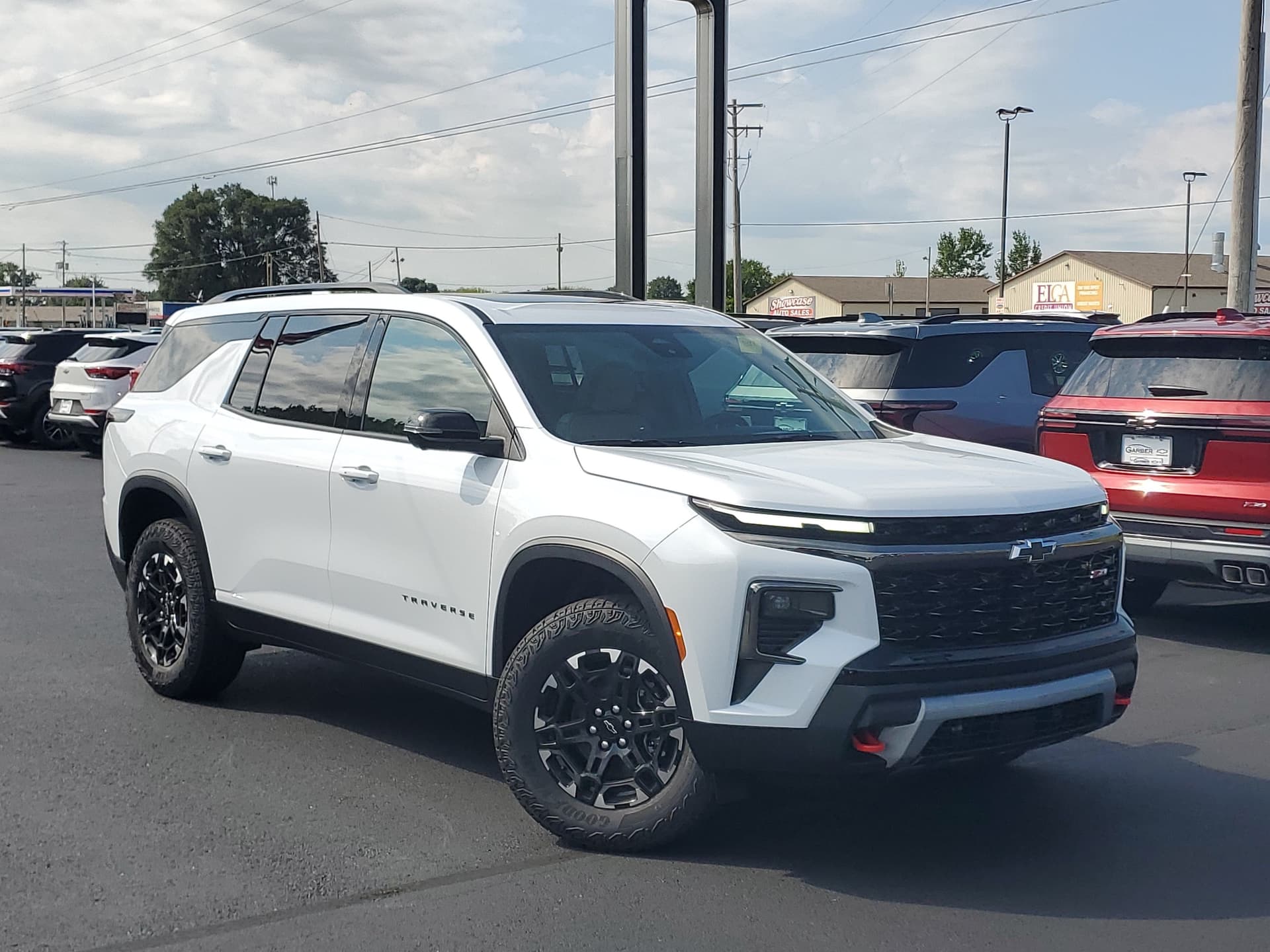 2027 Chevrolet Traverse Z71 — photo 1 of 37